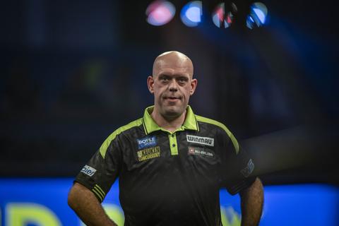 Tegenstander Michael van Gerwen zag Nederlandse topdarter prutsen: 'Ik heb alle versies van hem verslagen'
