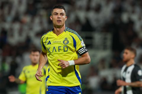 Pijnlijke misser komt Cristiano Ronaldo duur te staan, maar stervoetballer van Al-Nassr draait het voor zichzelf om