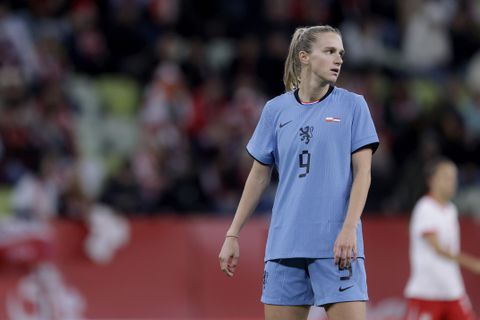 Voetbalicoon Vivianne Miedema (29) dacht na over ingrijpend besluit: 'Dat heb ik hem beloofd'