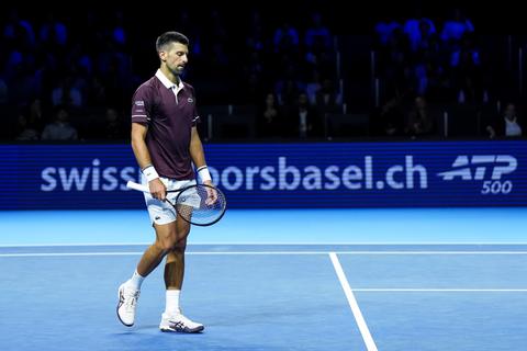 Grote domper voor toptennisser Novak Djokovic richting ATP Finals
