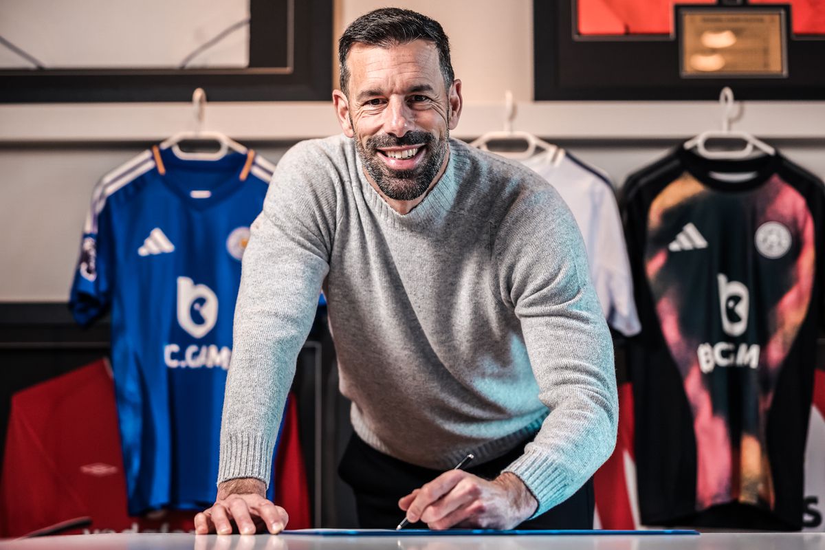 Ruud van Nistelrooij keert razendsnel terug als trainer in de Premier League