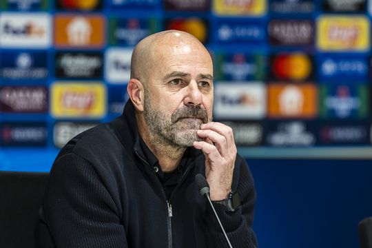 Peter Bosz wil het niet hebben over veelbesproken scheidsrechter: 'We spelen tegen FC Utrecht, niet tegen hem'