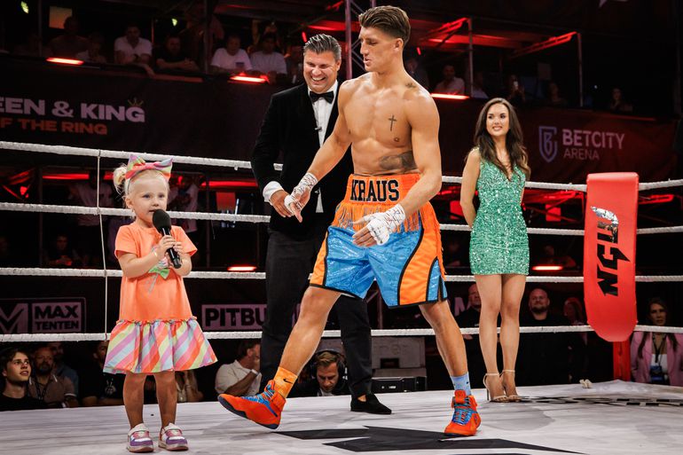 Nederlandse bokssensatie Gradus Kraus is Europees kampioen na epische opkomst met dochtertje