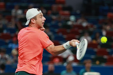 Toptennisser Tallon Griekspoor verwijdert reactie op deelname omstreden toernooi in Rusland: dit stond er