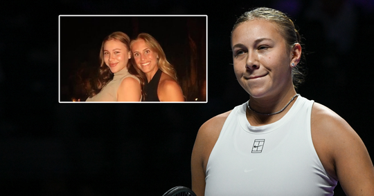 Toptennisster maakt volgers enthousiast met foto in nietsverhullend topje: 'Je bent prachtig'