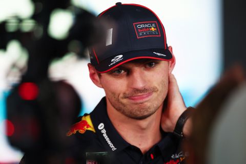 'Stuiterende' Max Verstappen geïrriteerd na sprintrace in Qatar: 'Dat is echt heel slecht'