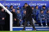 Manchester City richt zich uitgerekend tegen Ruud van Nistelrooij weer op en wint eindelijk weer eens