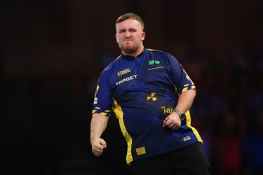 Favoriet Luke Littler 'komt goed weg' op WK darts: 'Dit is wat we van hem als de bodem zien'