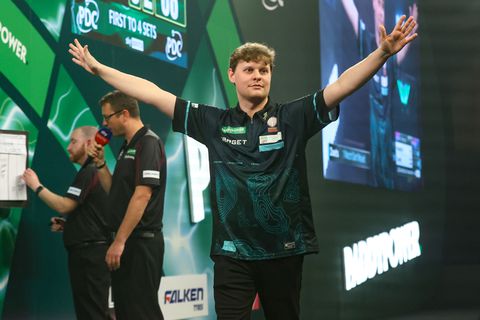 Nieuwe vriendin van stuntdarter Kevin Doets grijpt de aandacht: 'Alleen die mensen begrijpen dit'