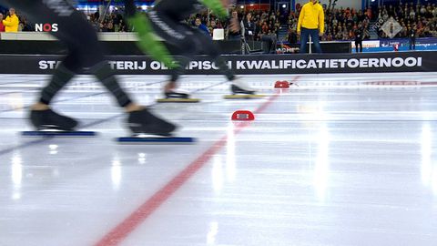 Bizar klein verschil zorgt voor ongekende situatie op OKT schaatsen tussen teamgenoten Kjeld Nuis en Tim Prins