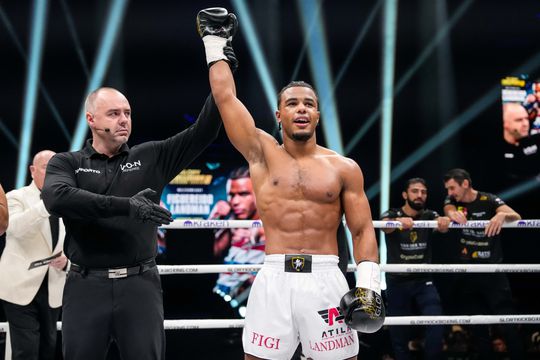 Glory-talent (20) heeft bijzonder doel na kritiek van Badr Hari: 'Ik heb nog zo'n 3,5 jaar'