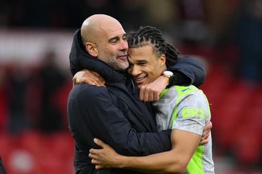 'Oranje-international Nathan Aké wil met oog op het WK vertrekken: Barcelona onderzoekt de opties'