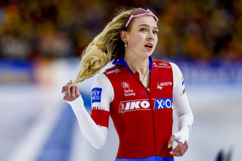 'Zware klap' voor topschaatsster Joy Beune dreunt na: 'Dat maakt het nog zuurder'