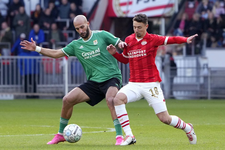 PSV verliest in oefenduel met ruime cijfers van PEC Zwolle