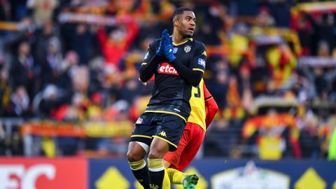 Myron Boadu uit onvrede over gang van zaken rondom transfer: 'Nog nooit zoiets meegemaakt'