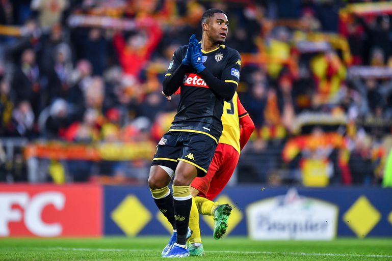 Myron Boadu uit onvrede over gang van zaken rondom transfer: 'Nog nooit zoiets meegemaakt'