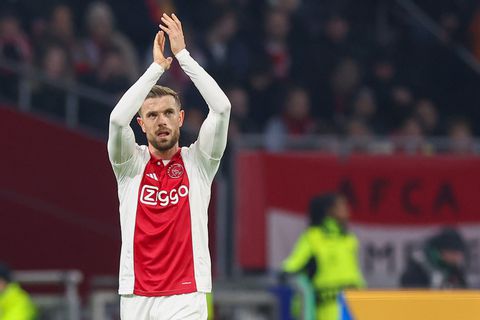 Ajax had zelfzuchtige ‘aanvoerder’ Jordan Henderson per direct uit de selectie moeten zetten