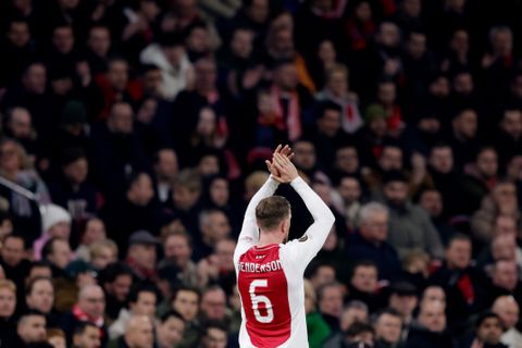 Ajax-trainer Francesco Farioli ontwijkt vragen over mogelijk vertrek sterkhouder: 'Het verandert steeds'