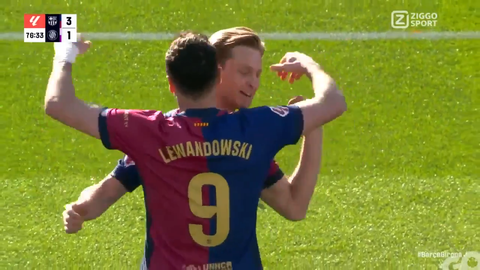 Invaller Frenkie de Jong bezorgt met waanzinnige assist Barça-ploeggenoot jubileumgoal