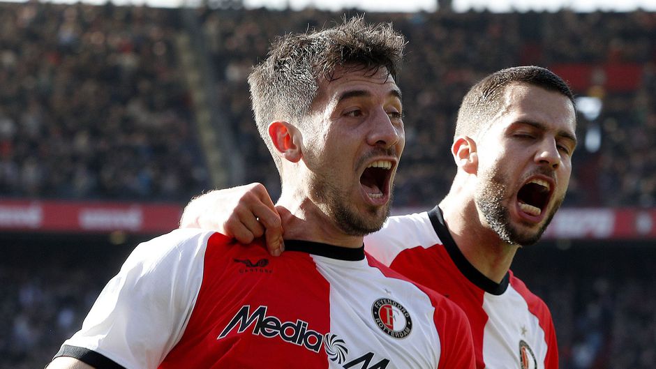 Feyenoord mag weer dromen van Champions League-ticket na zwaarbevochten zege op Go Ahead Eagles