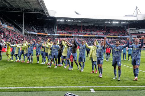 Dit is wanneer Ajax kampioen kan worden na cruciale zege in topper tegen PSV