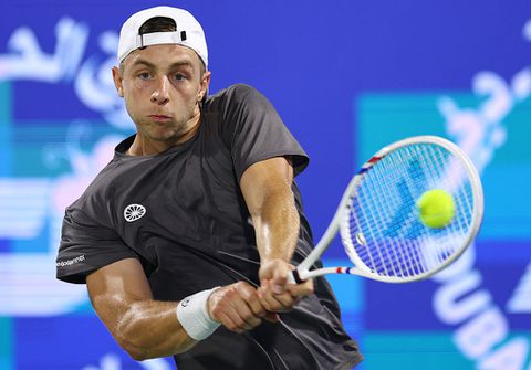 Toptennisser Tallon Griekspoor (29) verrast met bizar cadeau in aanloop naar rentree: 'Niet echt mijn maat'