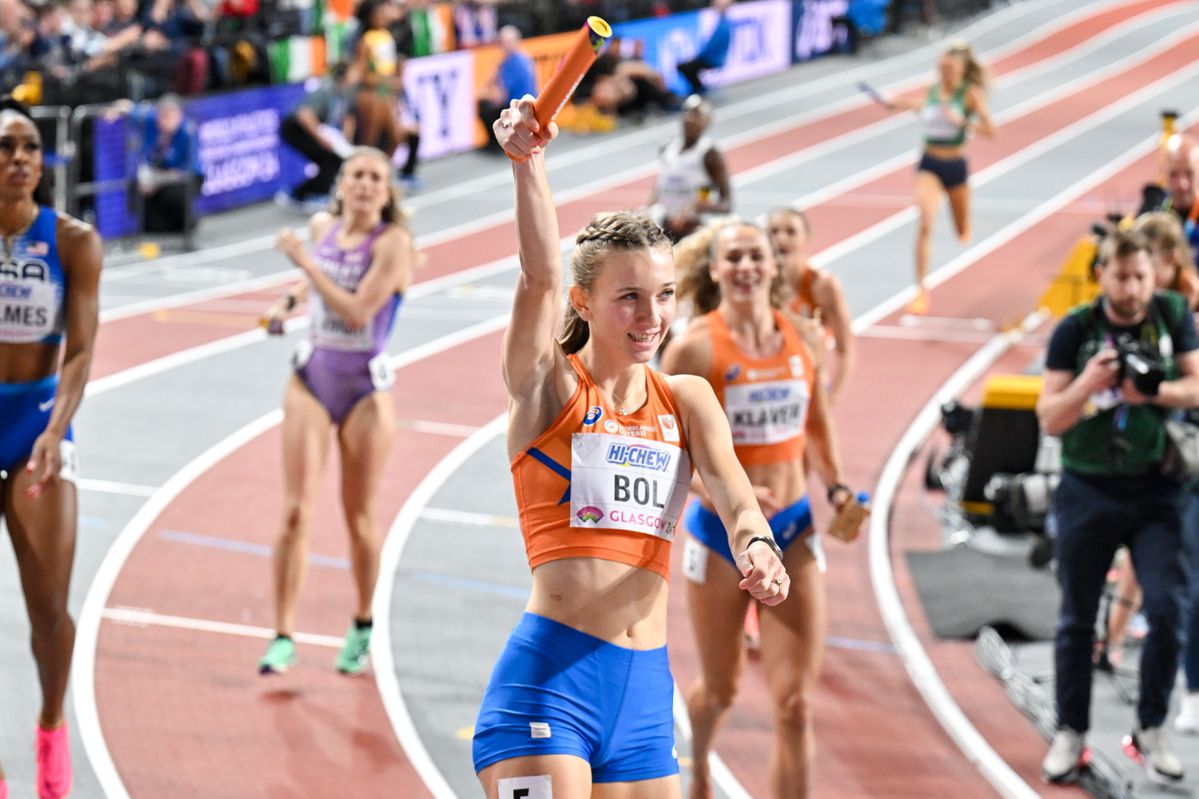 Femke Bol in actie op WK estafette, waar gekwalificeerd moet worden voor de Olympische Spelen