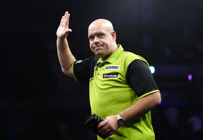 Kritiek op topdarter Michael van Gerwen: 'Dan hoor je er ook gewoon niet thuis'