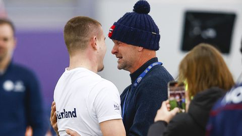 Sportieve schaatslegende Erben Wennemars zet schoondochter Suzanne Schulting aan het werk