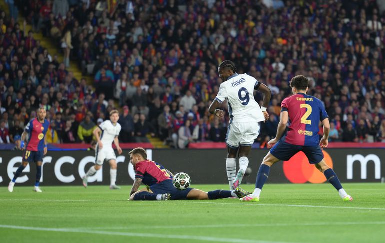 LIVE Champions League | Pijlsnelle voorsprong Inter na knappe goal op aangeven van Denzel Dumfries