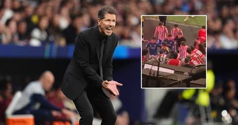 Diego Simeone ontploft na breken 'ongeschreven regel': Arsenal-speler krijgt stevige tikken op de rug