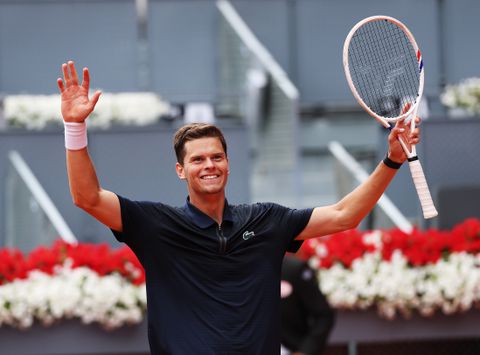 Sensatie in Madrid: Belgisch tennistalent slaat titelverdediger overtuigend van de baan