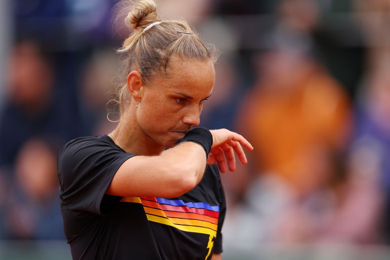 Arantxa Rus verlaat Roland Garros met opgeheven hoofd na uitschakeling door Elena Rybakina