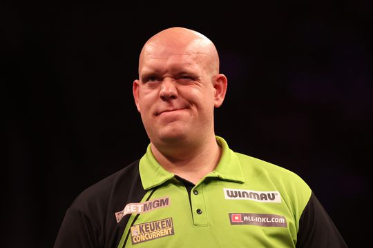Bescheiden Michael van Gerwen maakt top vijf Nederlandse sporters: 'Wout Weghorst gaat me een bericht sturen'