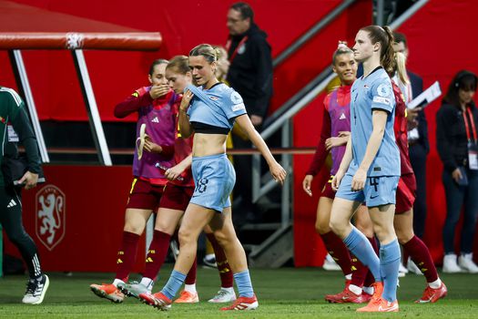 Pijnlijke afgang voor Oranje Leeuwinnen: vertrouwen krijgt gigantische dreun in aanloop naar EK