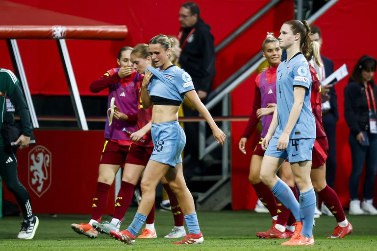 Pijnlijke afgang voor Oranje Leeuwinnen: vertrouwen krijgt gigantische dreun in aanloop naar EK