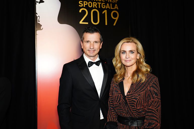 Vrouw van geopereerde Richard Krajicek wijst bekende Nederlander terecht: 'Waarom zou dat zielig zijn?'