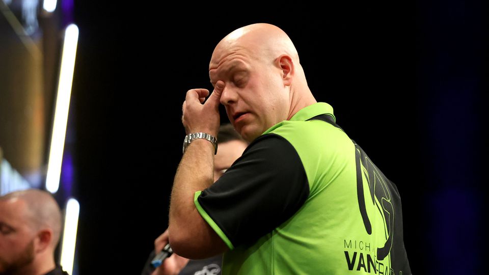 Dartskenner hoopt op snelle terugkeer Michael van Gerwen na relatiebreuk: 'Iets waar je je niet op kunt voorbereiden' image