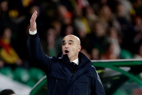 Gestresste bondscoach geeft inkijkje in moeilijkheden: 'Zorgt ervoor dat ik niet kan eten en slapen'