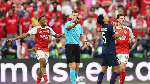 Merkwaardig moment tijdens Champions League-finale: spelers plots naar binnen gestuurd