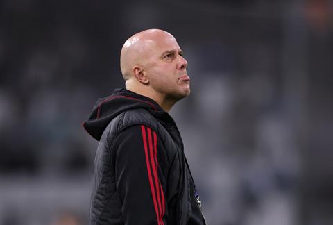 Advies voor Arne Slot na pijnlijke breuk met Liverpool: 'Dat moet hij zo lang mogelijk doen'