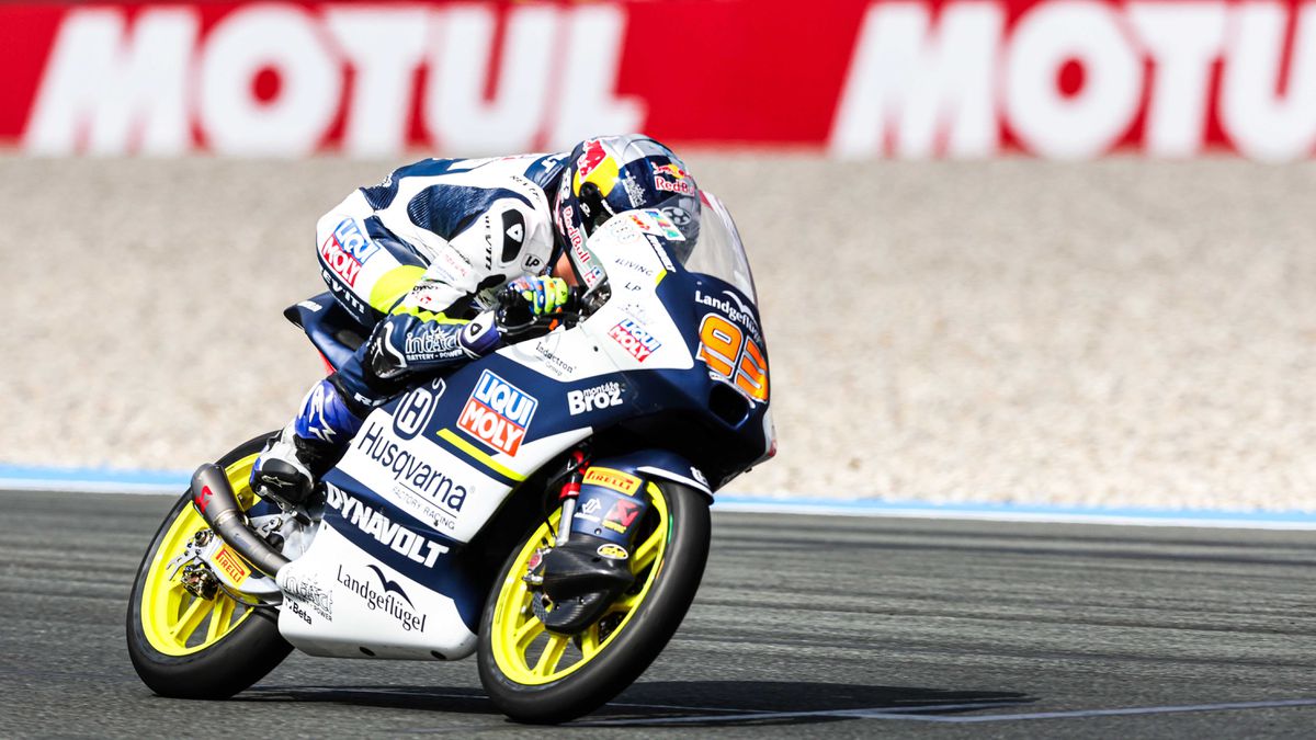 Moto3-coureur Collin Veijer ziet stunt bij TT Assen in allerlaatste bocht in rook opgaan