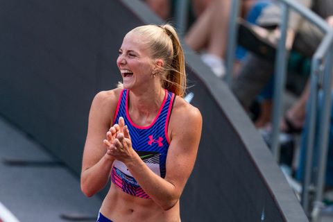 Fleur Jong imponeert met wereldrecord op 100 meter bij NK atletiek: 'Wie had dat gedacht?'