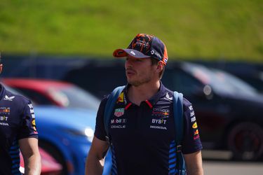 Max Verstappen baalt flink na deceptie: 'De strategie was klote, alles ging fout'