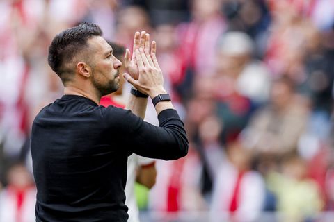 'Francesco Farioli doet Ajax pijn': trainer lijkt transfer uit te stellen en dat heeft gevolgen voor Amsterdammers