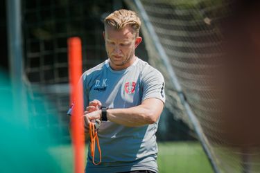 Dirk Kuijt vol vertrouwen bij FC Dordrecht: 'Denk dat ik op de goede weg ben als trainer'