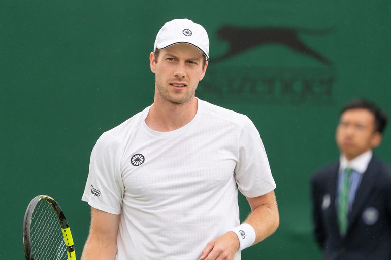 Programma en uitslagen Wimbledon | Botic van de Zandschulp moet voor vierde dag op rij aan de bak na ontsnapping
