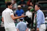 Taylor Fritz baalt van een beslissing van de umpire op Wimbledon. ©Getty Images