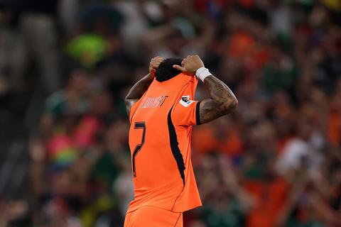 Nieuw penaltytrauma voor Oranje, dramatische aftocht op WK voetbal