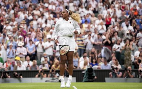 Live Wimbledon | Tennisicoon Serena Williams bij comeback tegen 24 jaar jongere tegenstander in de problemen